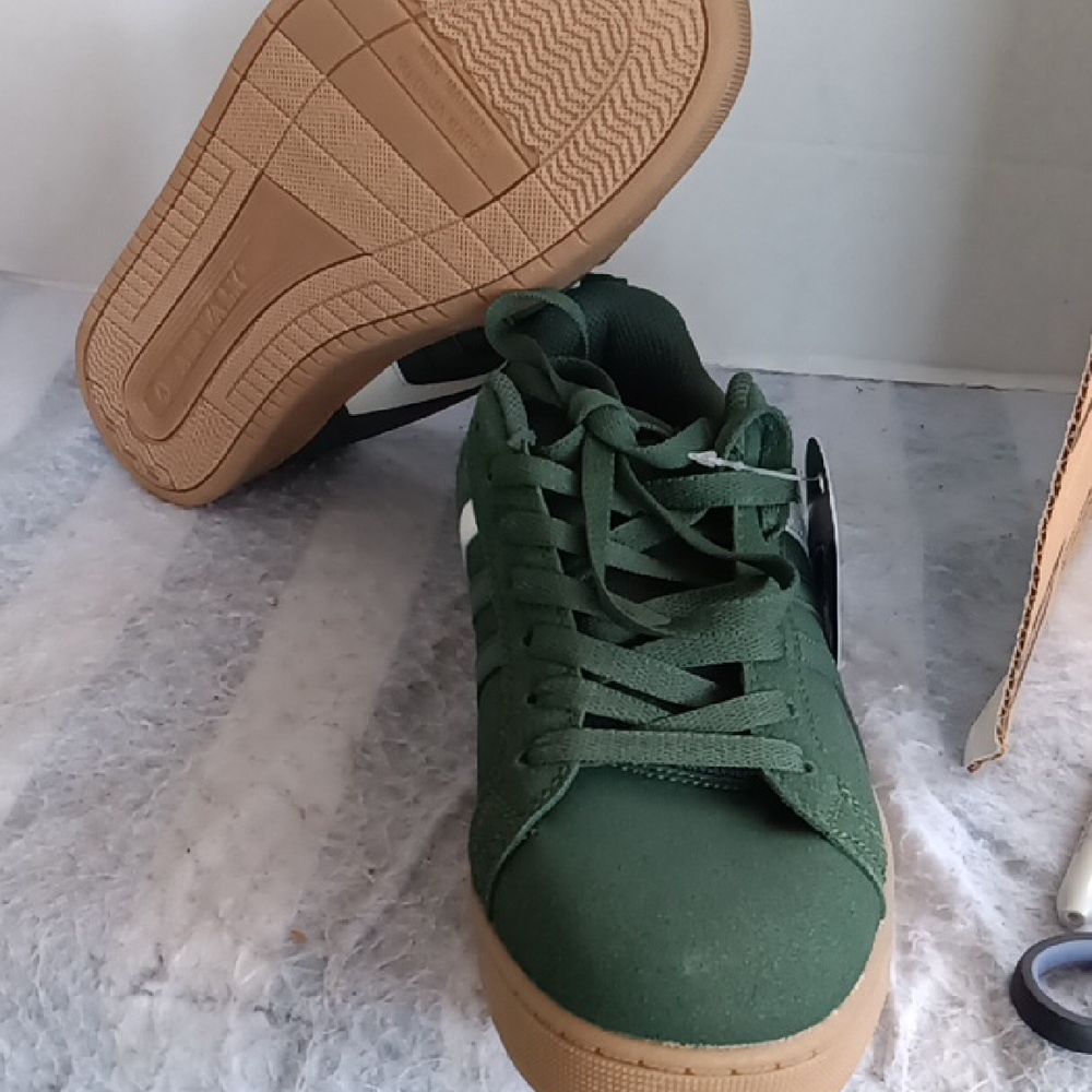 Forest Green Low-Top Sneakers with Gum Sole Men's Airwalk